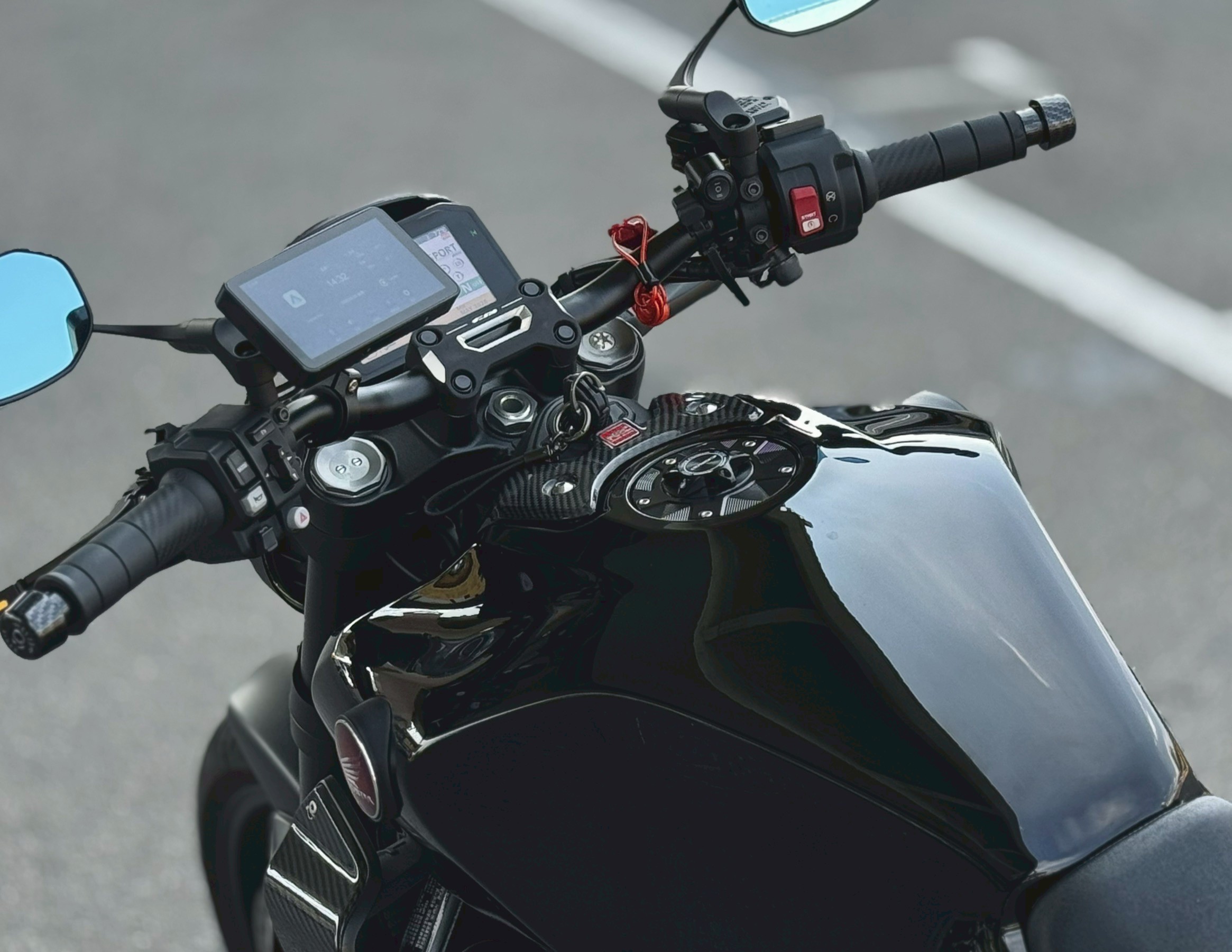 CB1000R+
