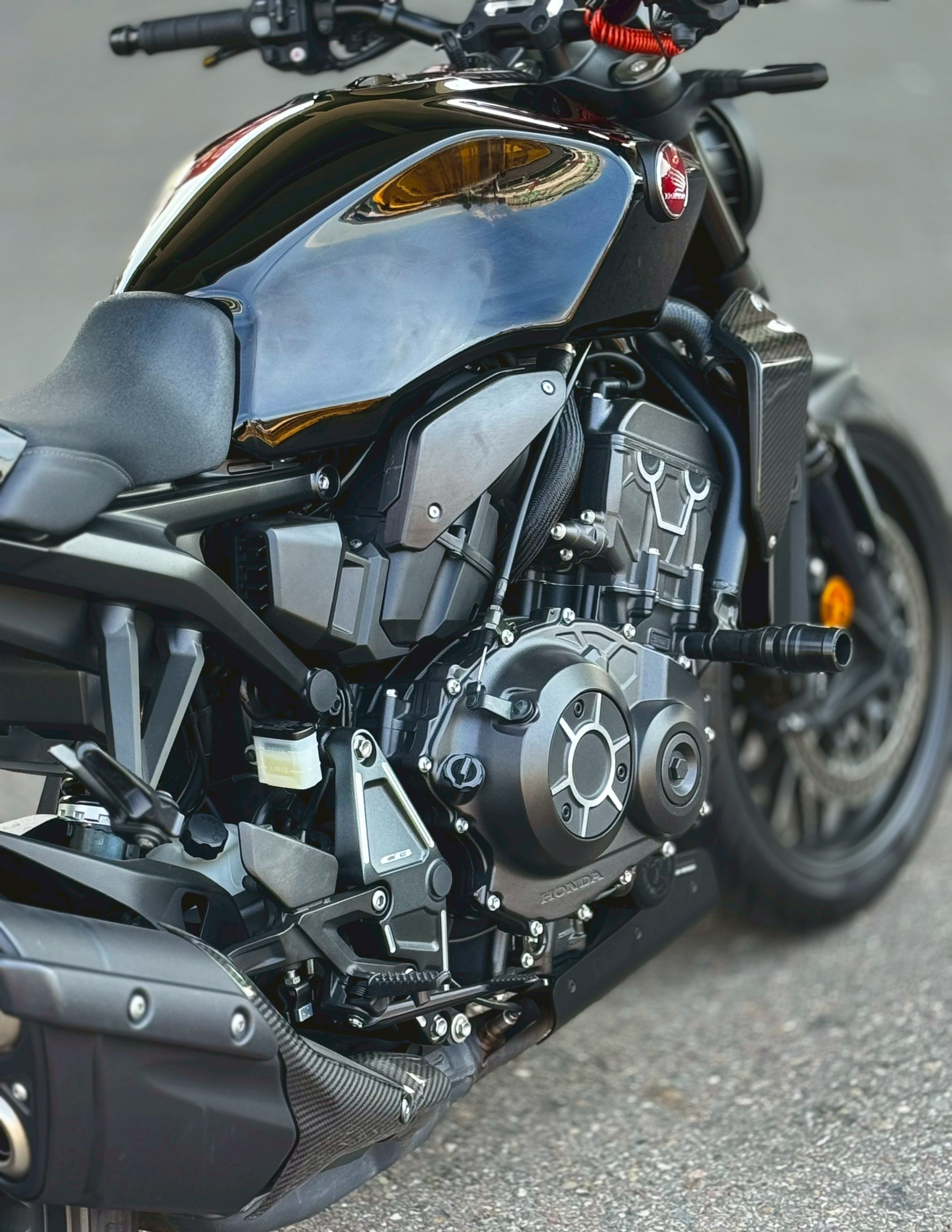 CB1000R+
