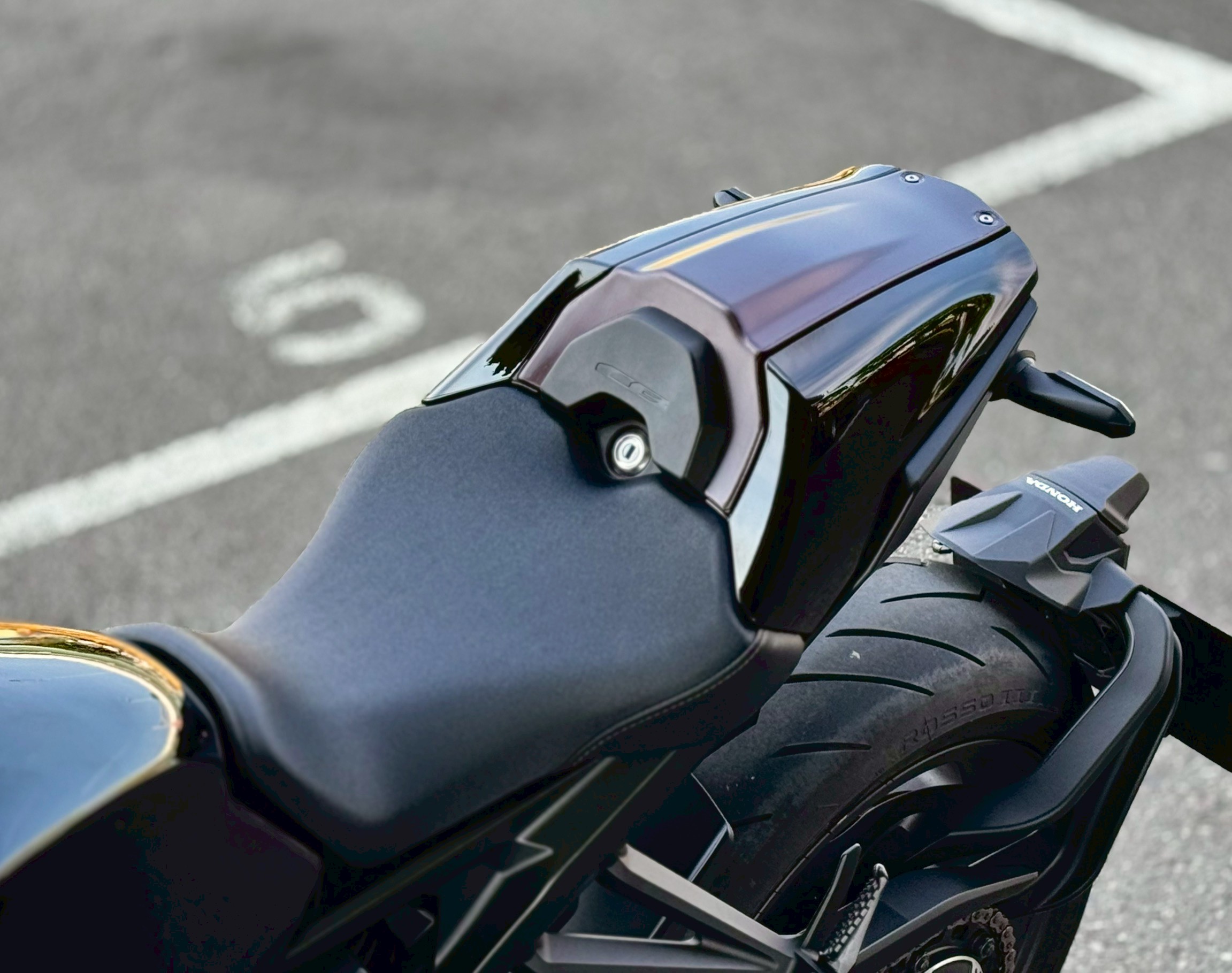 CB1000R+