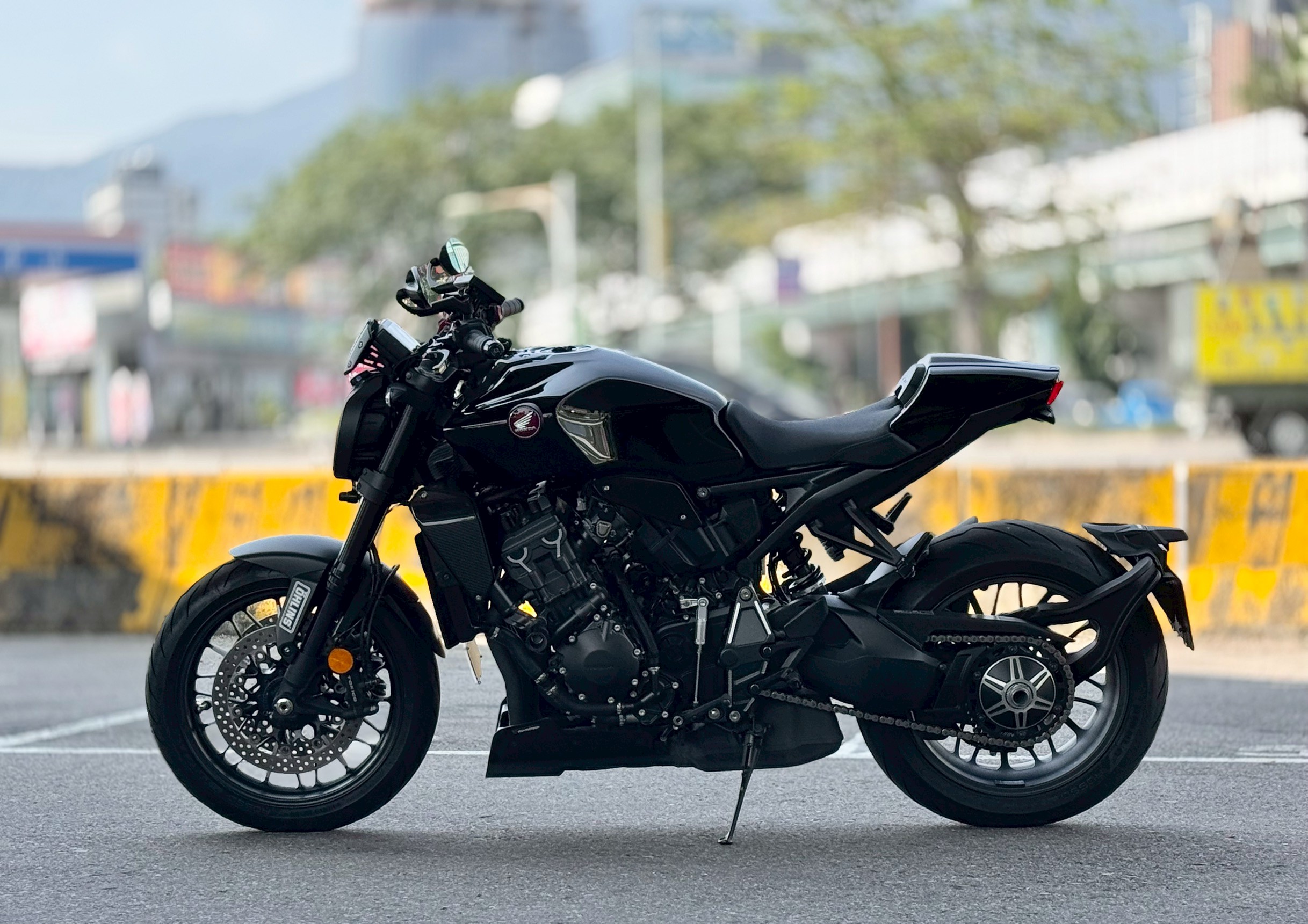 CB1000R+