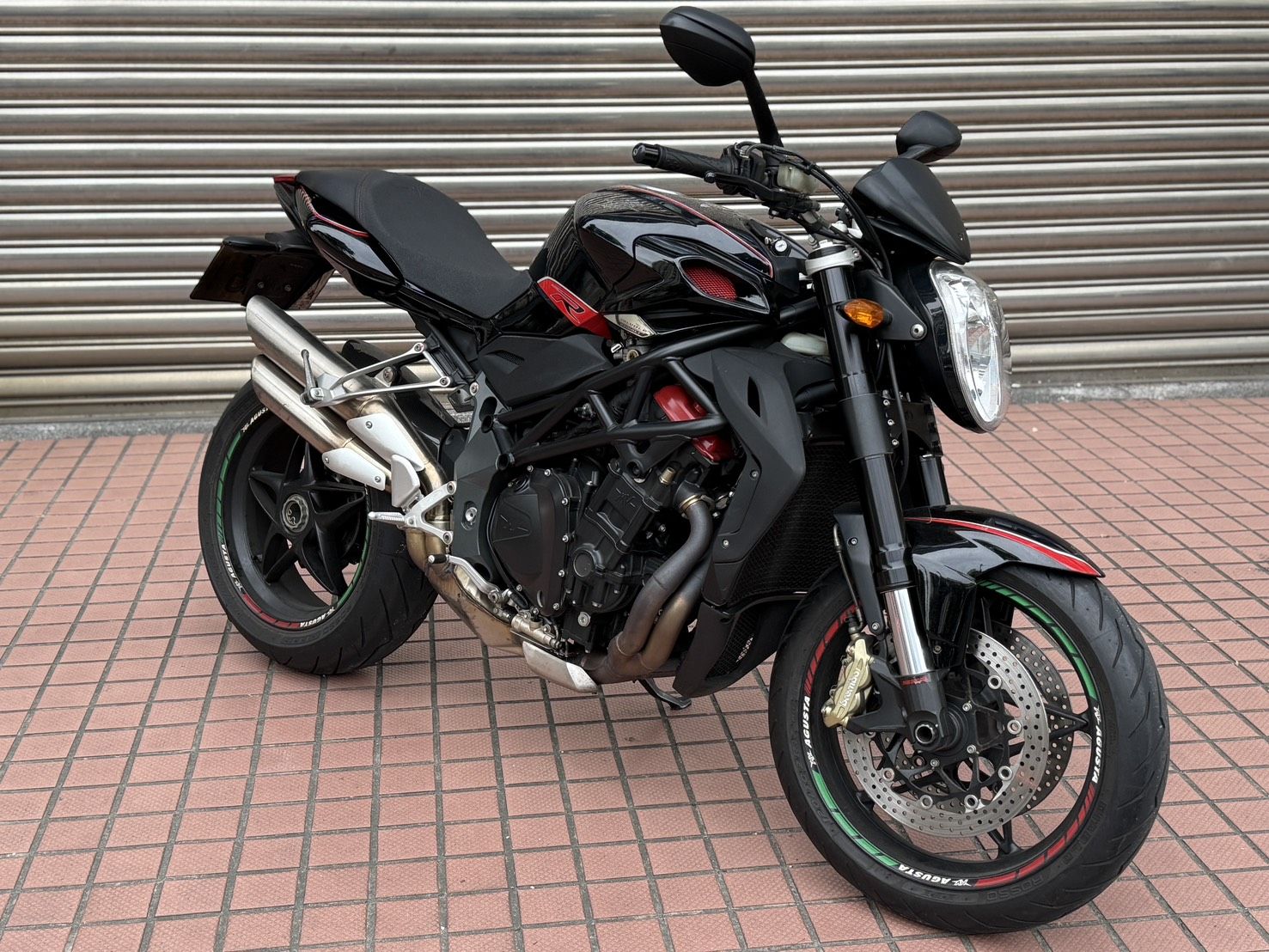 Brutale 1090R